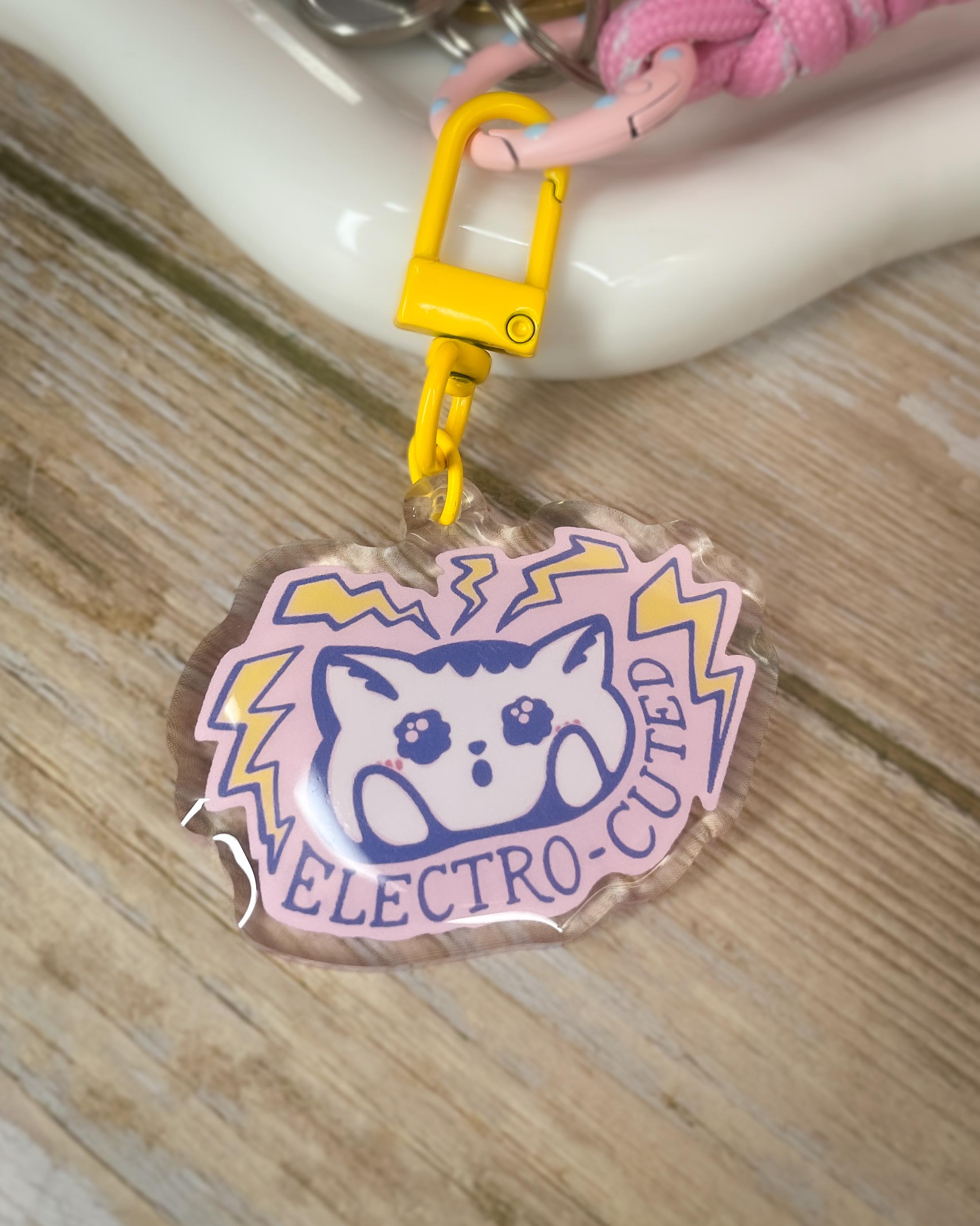 Electro-Cuted Cat Acrylic Keychain: Kawaii Charm with Yellow Clasp